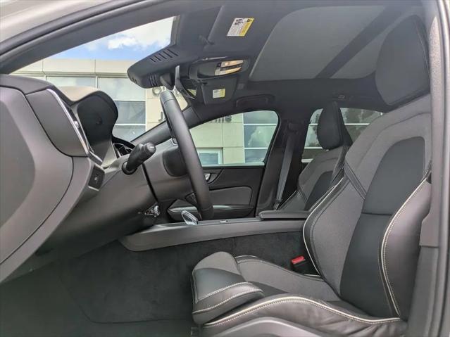 2024 Volvo S60 B5 Plus Black Edition