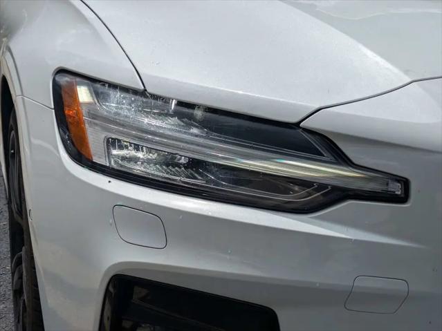 2024 Volvo S60 B5 Plus Black Edition