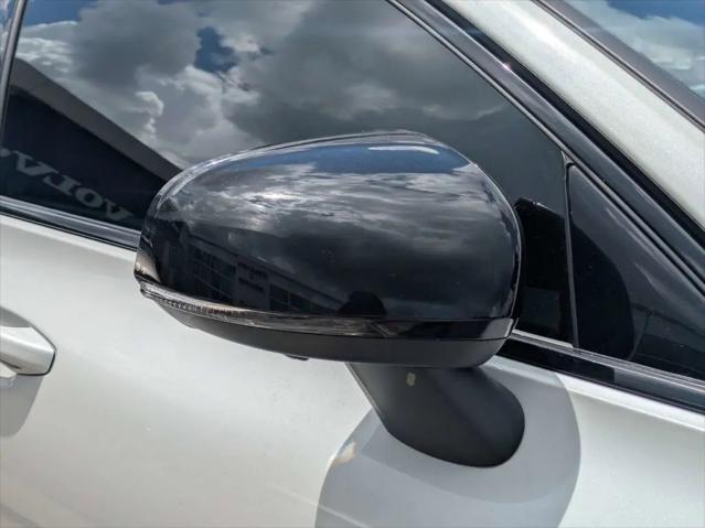 2024 Volvo S60 B5 Plus Black Edition