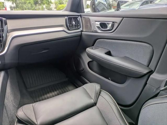 2024 Volvo S60 B5 Plus Black Edition