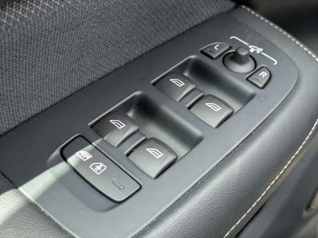 2024 Volvo S60 B5 Plus Black Edition