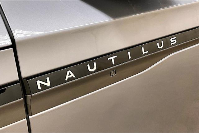 2024 Lincoln Nautilus Reserve
