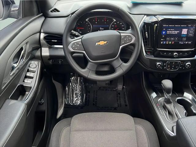 2023 Chevrolet Traverse FWD LT Cloth