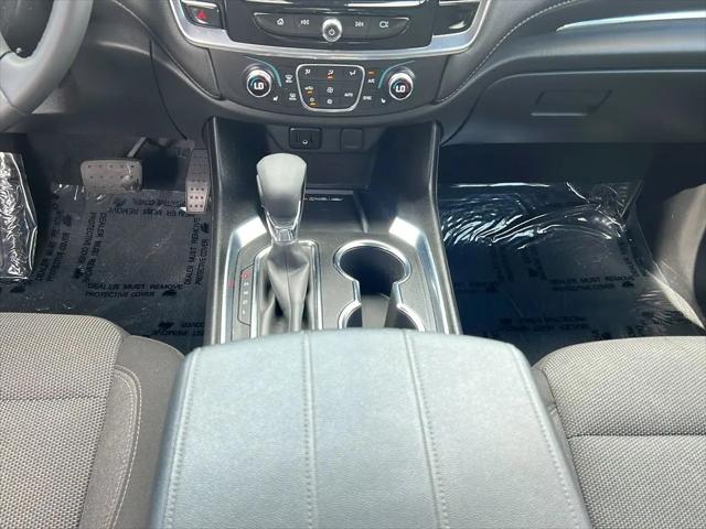 2023 Chevrolet Traverse FWD LT Cloth