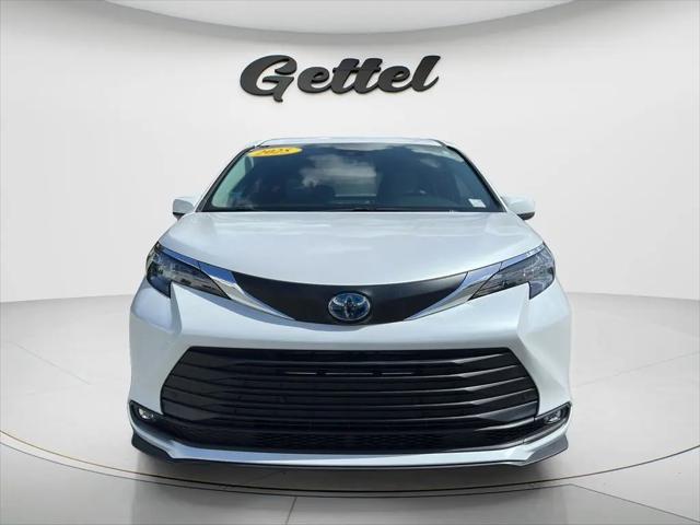 2025 Toyota Sienna XLE