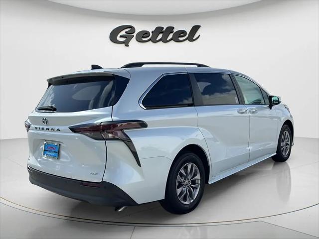 2025 Toyota Sienna XLE