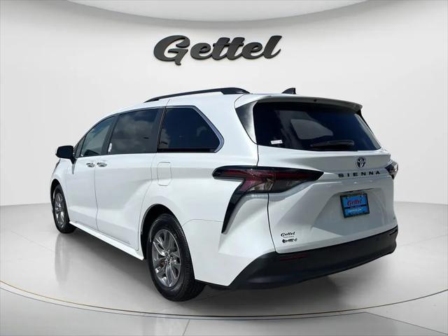 2025 Toyota Sienna XLE