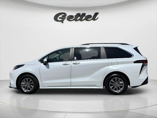 2025 Toyota Sienna XLE
