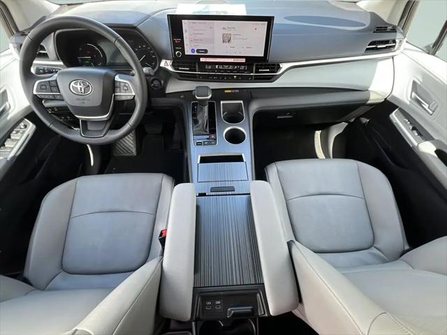 2025 Toyota Sienna XLE