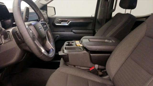 2023 Chevrolet Silverado 1500 4WD Crew Cab Short Bed RST