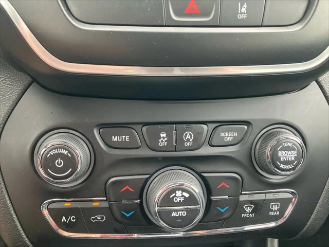 2022 Jeep Cherokee Latitude Lux 4x4