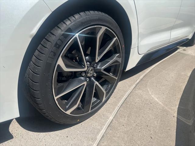 2022 Toyota Corolla SE 6MT
