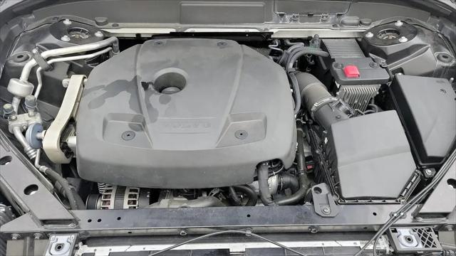 2021 Volvo XC60 T5 Momentum