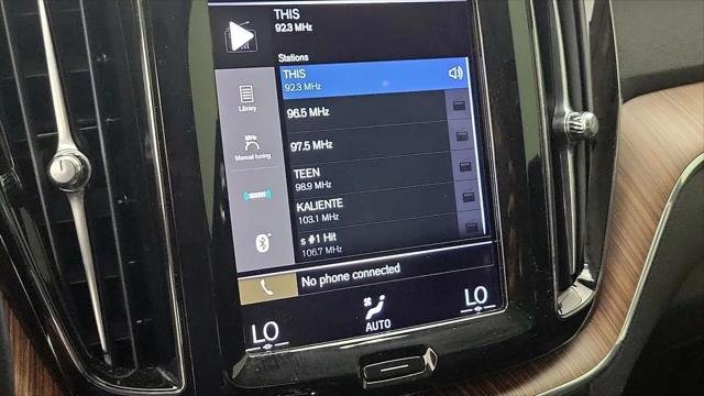 2021 Volvo XC60 T5 Momentum