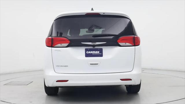 2023 Chrysler Voyager LX