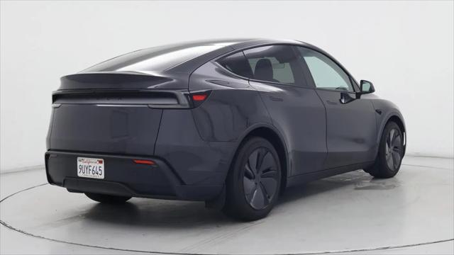 2026 Tesla Model Y Premium Rear-Wheel Drive