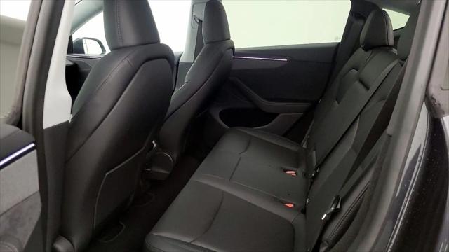 2026 Tesla Model Y Premium Rear-Wheel Drive