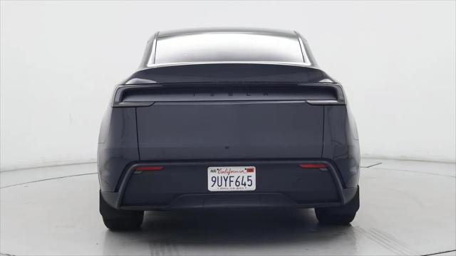 2026 Tesla Model Y Premium Rear-Wheel Drive