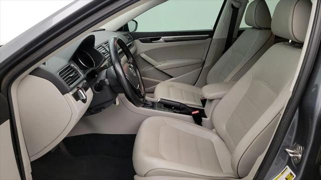 2016 Volkswagen Passat 1.8T SE
