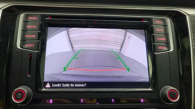 2016 Volkswagen Passat 1.8T SE