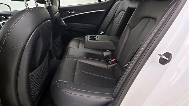 2022 Genesis G70 2.0T RWD
