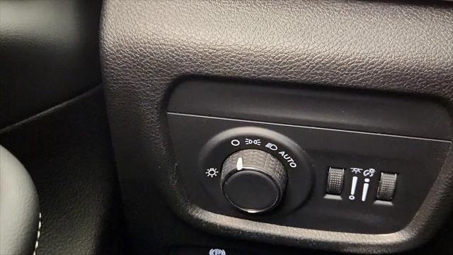 2024 Jeep Grand Cherokee L Laredo 4x2