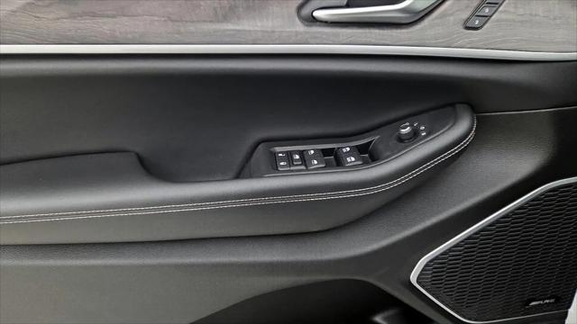2023 Jeep Grand Cherokee 30th Anniversary