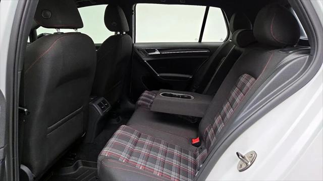 2017 Volkswagen Golf GTI S 4-Door