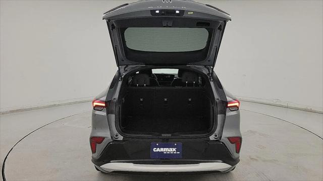 2025 Buick NV Sport Touring FWD