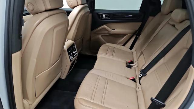 2021 Porsche Cayenne Cayenne
