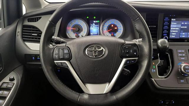2020 Toyota Sienna SE