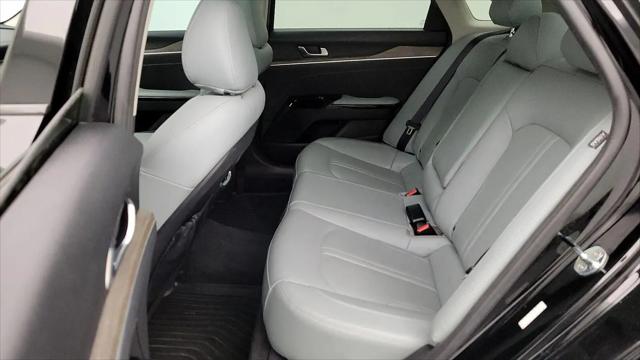 2022 Kia K5 EX