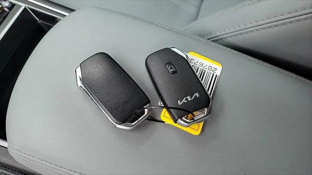 2022 Kia K5 EX