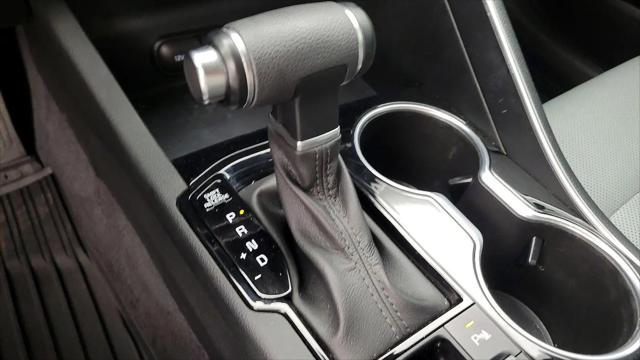 2022 Kia K5 EX