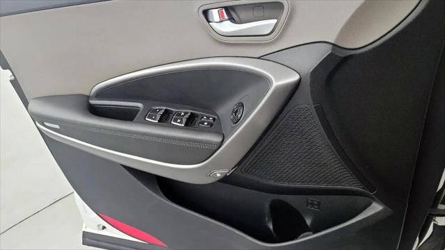 2017 Hyundai Santa Fe SE