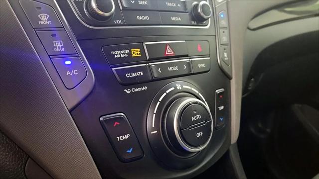 2017 Hyundai Santa Fe SE