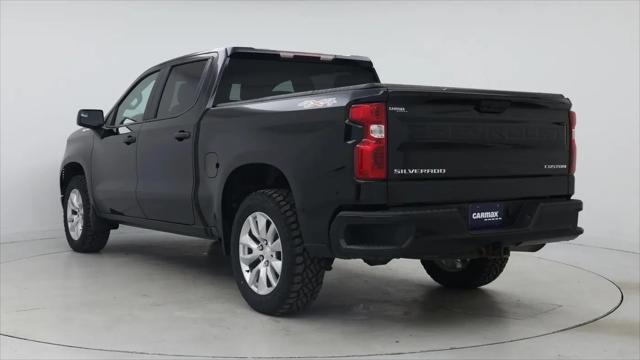 2022 Chevrolet Silverado 1500 4WD Crew Cab Short Bed Custom