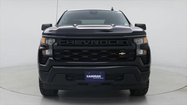 2022 Chevrolet Silverado 1500 4WD Crew Cab Short Bed Custom