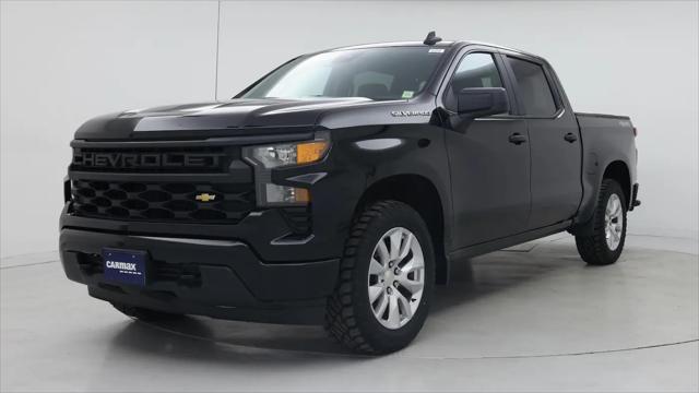 2022 Chevrolet Silverado 1500 4WD Crew Cab Short Bed Custom