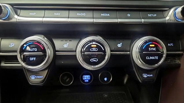 2022 Genesis G70 2.0T RWD