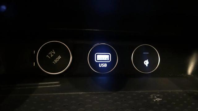 2022 Genesis G70 2.0T RWD