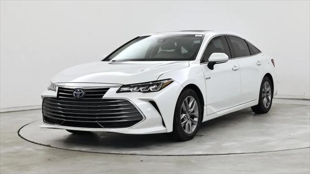 2020 Toyota Avalon Hybrid XLE