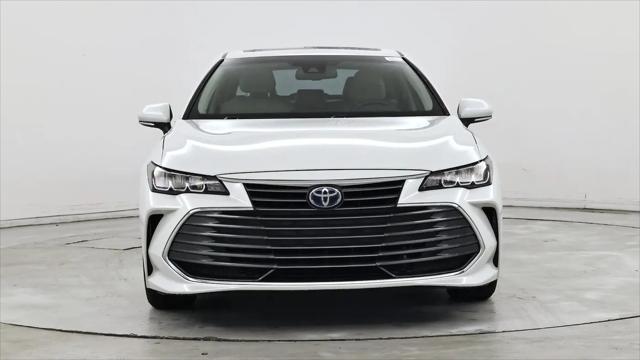 2020 Toyota Avalon Hybrid XLE
