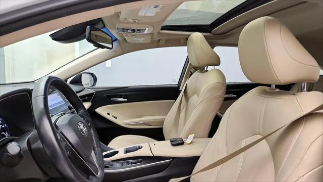 2020 Toyota Avalon Hybrid XLE