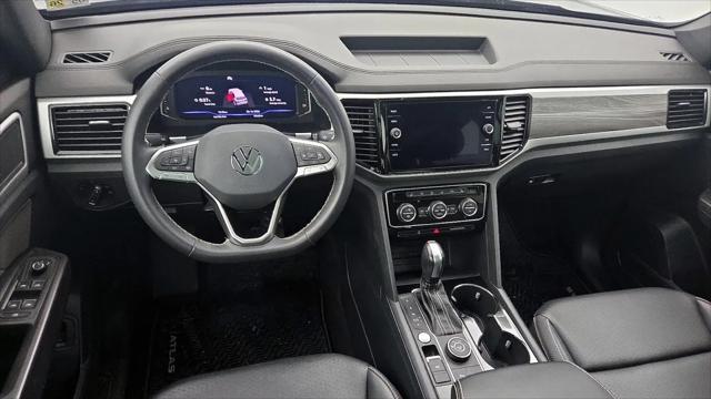 2022 Volkswagen Atlas Cross Sport 2.0T SE w/Technology