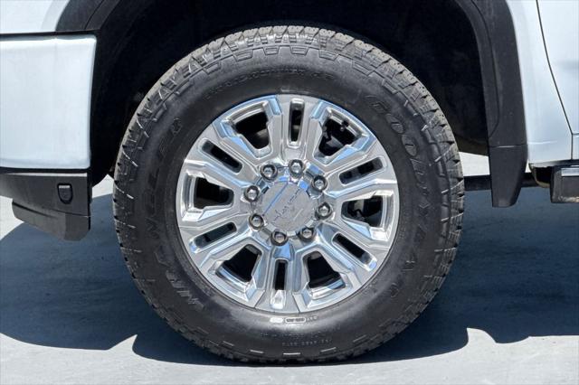 2023 GMC Sierra 3500HD 4WD Crew Cab Standard Bed Denali