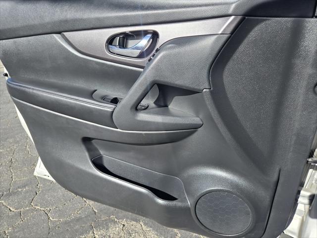 2016 Nissan Rogue Unknown