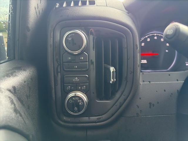 2024 GMC Sierra 3500HD 4WD Crew Cab Long Bed Pro