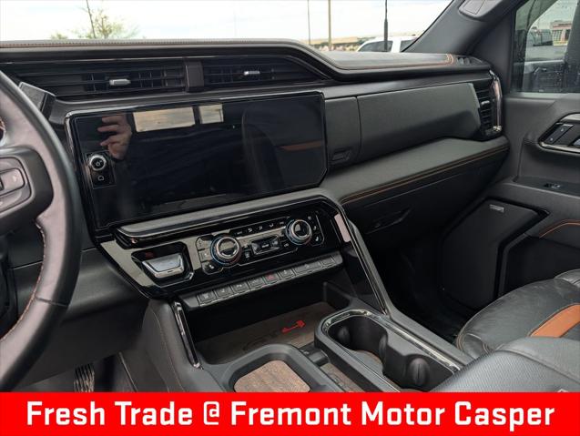 2024 GMC Sierra 3500HD 4WD Crew Cab Long Bed AT4