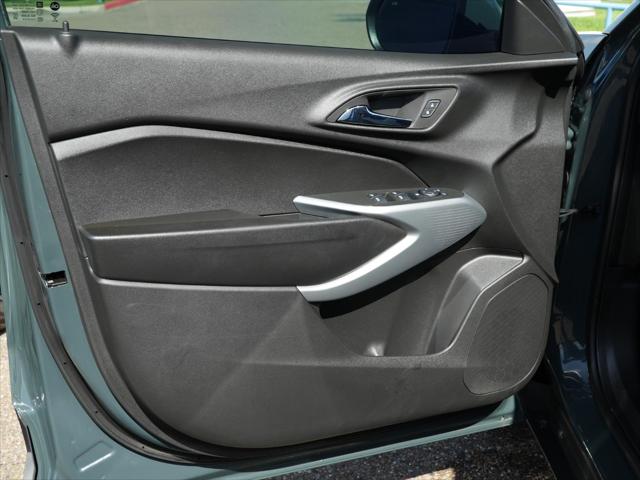 2025 Chevrolet Trax FWD LS